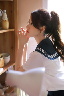 大白屁股缝里浓黑的毛